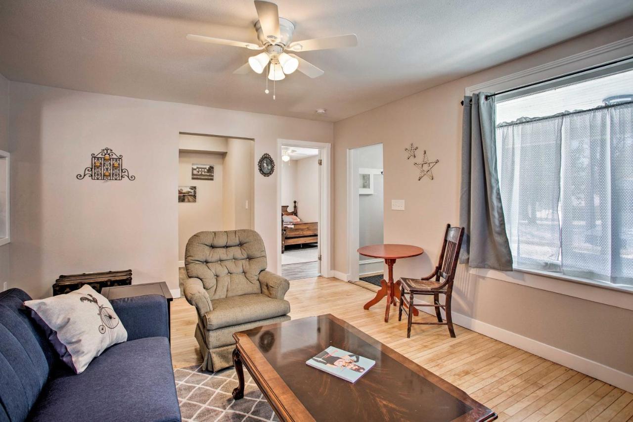 Family-Friendly Menomonie Retreat Walk To Town! Apartment Bagian luar foto